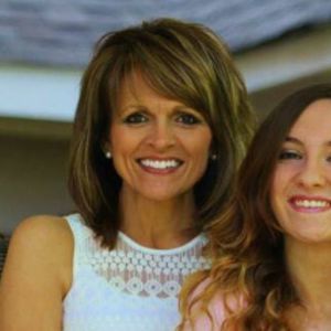 Meet your Posher, Laurie